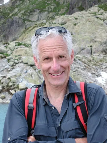 RICK KARBAN, known for his work on plant-herbivore interactions, is a newly elected Fellow of the American Association for the Advancement of Science. He joined the UC Davis Department of Entomology faculty in 1982.