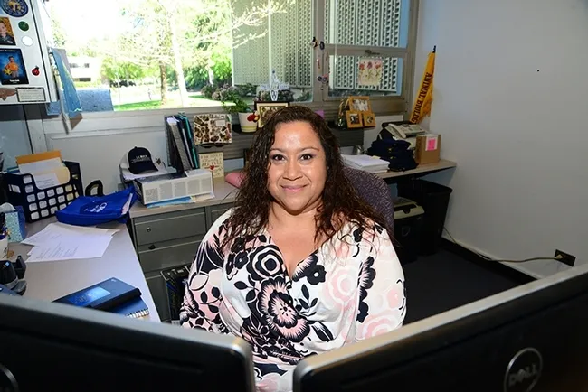 Elvira Galvan Hack, staff advisor for students in the Animal Biology (ABI) major, UC Davis Department of Entomology and Nematology, received the top advising award in her category from NACADA, which covers California, Nevada, Hawaii American Samoa, Guam and the Northern Marina Islands. (Photo by Kathy Keatley Garvey)