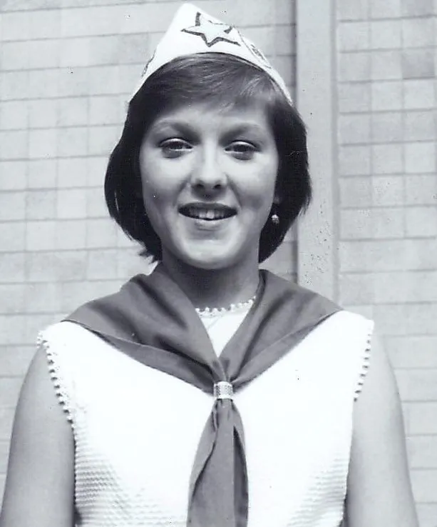 1975-76 - Lorrie Amos