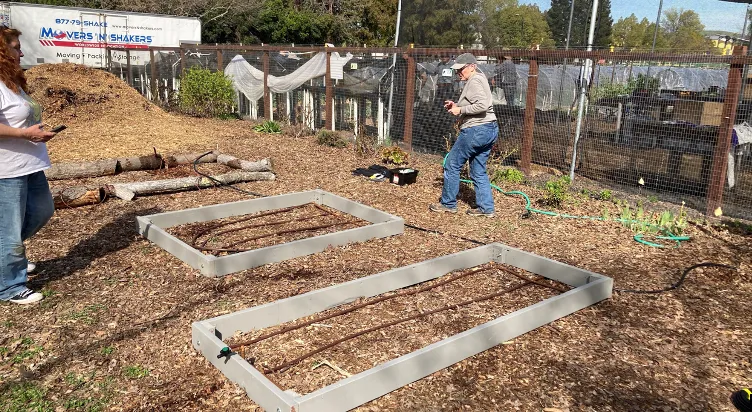 GrowingGardeners-Lori