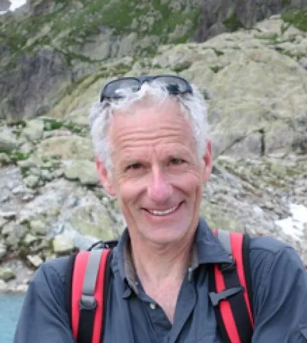 Photo of Dr. Rickard Karban