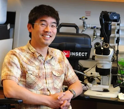 Ecologist Louie Yang (Photo by Kathy Keatley Garvey)