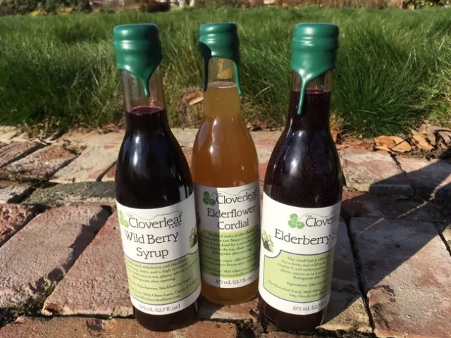 Los productos de bayas de saúco de la granja Cloverleaf.