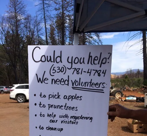 Noble Orchards sign