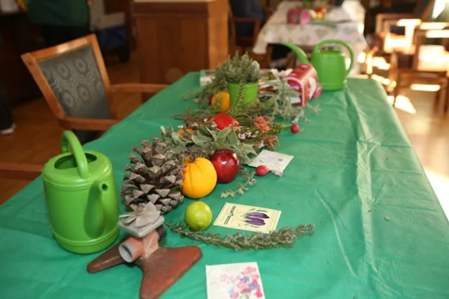 RG.1 sensory table