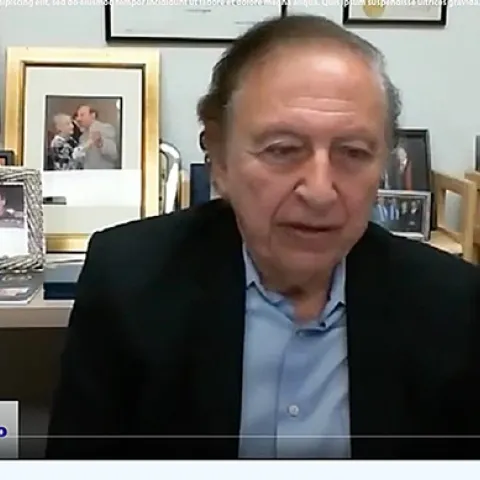 Renowned virologist Robert Gallo ponders a question during his interview with UC Davis distinguished professor Walter Leal. The virtual symposium is from 5 to 7 p.m., June 3. (Screen shot)