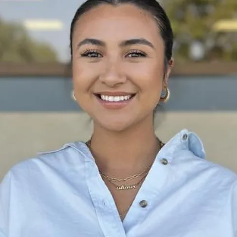 Alyssabeth Navarro