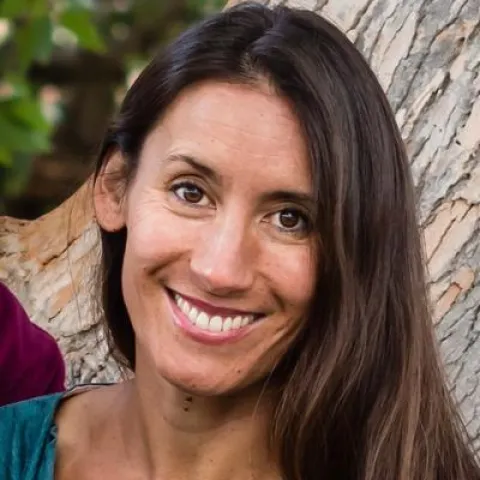 Tracey Van Hooser