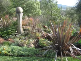 Bell Garden Flax