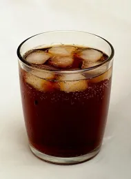 Los impuestos a las gaseosas han probado ser efectivos para reducir el consumo de estas bebidas.