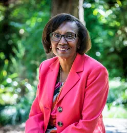 Helene Dillard