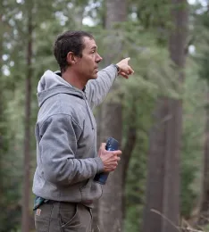 Rob York indica que un bosque saludable es uno por el que se puede correr.