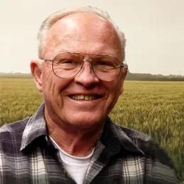 Milton Schroth