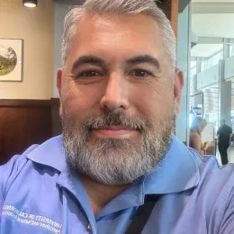 Ricardo Vela