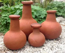 A group of ollas