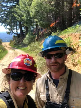 UCCE advisors Lenya Quinn-Davidson and Jeffrey Stackhouse at a prescribed burn in Humboldt County.