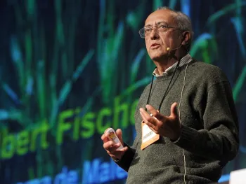 Fischer-Albert Lecturing in Argentina Web