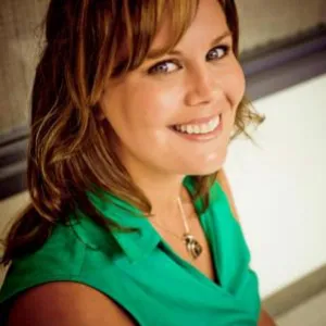 Larissa L. Leavens