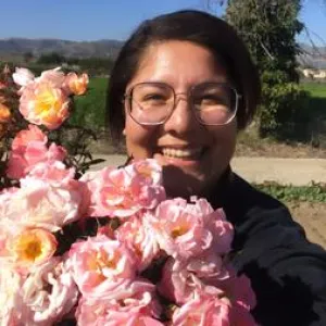Naomi R. Robles